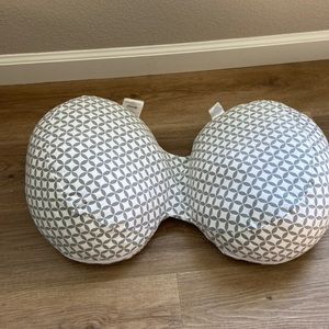 Boppy Travel Side Sleeper Pregnancy Pillow